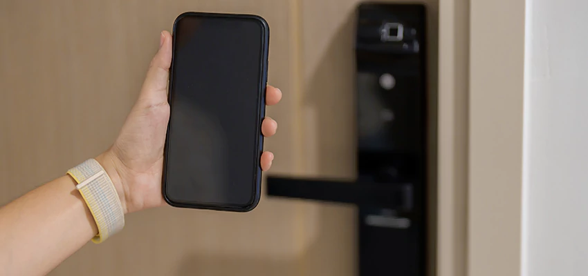 Keypad Wifi Locks Repair And Installation in La Riviera, CA