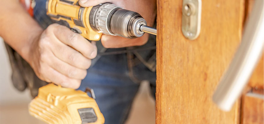 Emergency A1 Locksmith Services in La Riviera, California