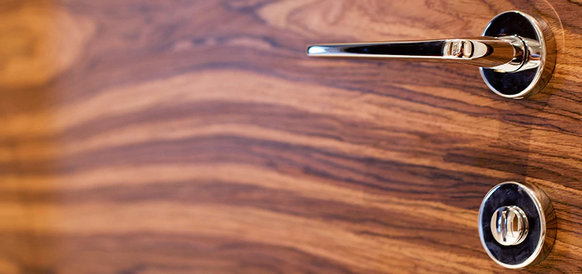 On Demand Locksmith For Key Fobs Repair in La Riviera, California