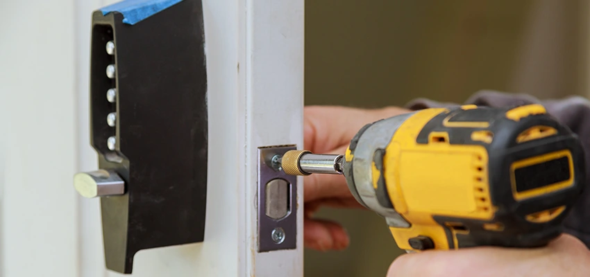 Eviction Locksmith For Key Duplication in La Riviera, California