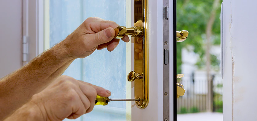 Local Locksmith For Key Duplication in La Riviera, CA